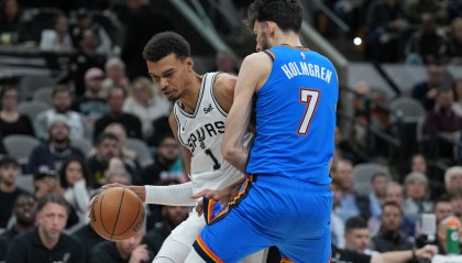 PG模拟器-两度生吃！美网友：文班一打切特就来劲 文班拿捏对位&amp;切特有戒指