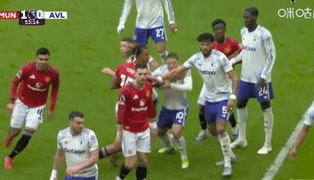 PG电子模拟器-3-1复仇维拉！曼联稳守前三，B费双助攻，胖虎库尼亚谢什科进球