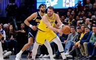 pg模拟器在线试玩-湖人一策略出奇制胜，全明星票王怒拿三双，赛后正式表态